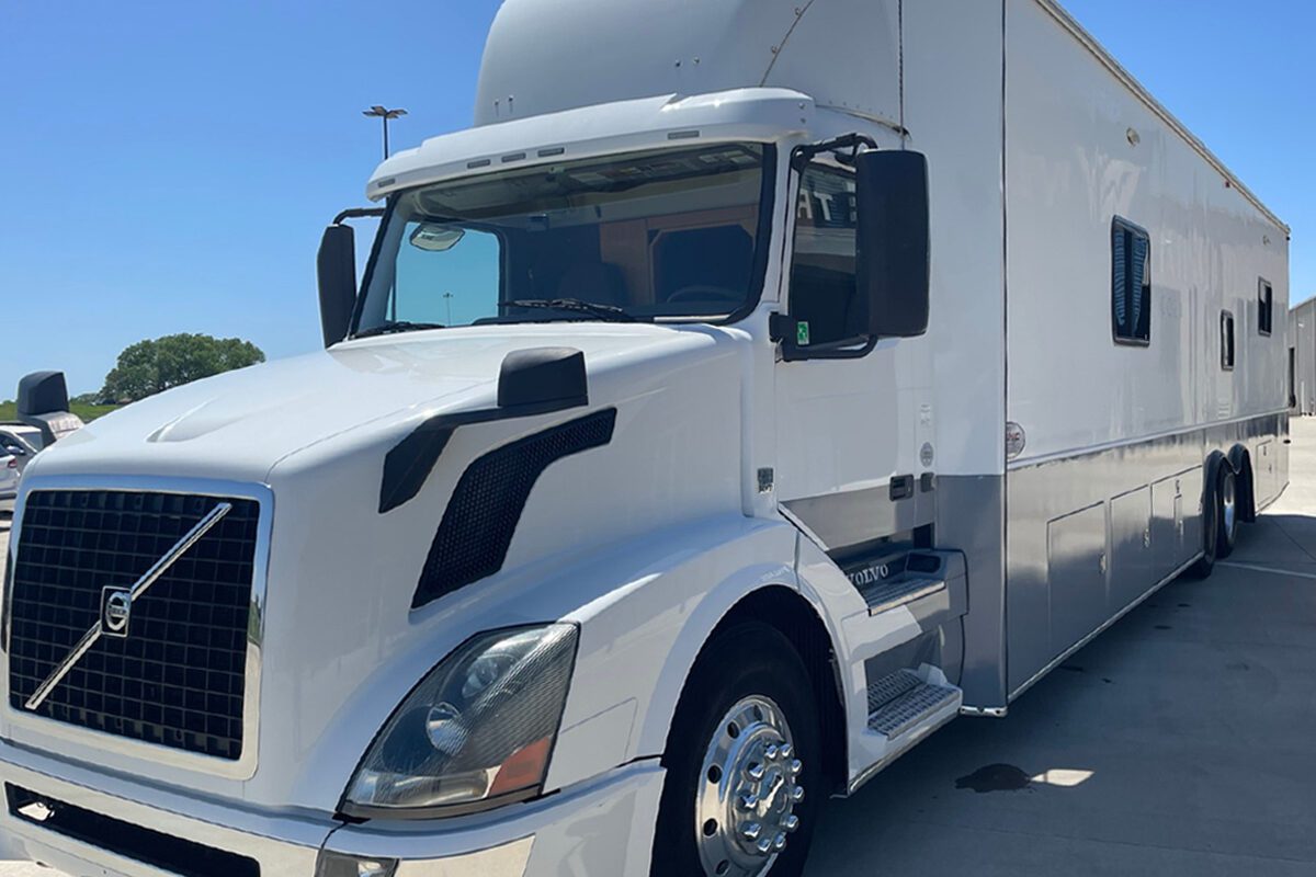 2015 Volvo Powerhouse for sale 2015 Volvo Powerhouse Featured