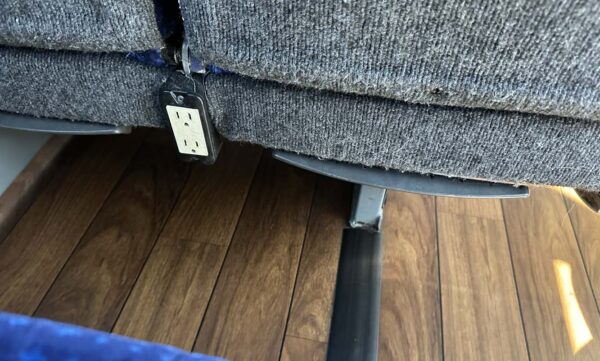 83 Outlets