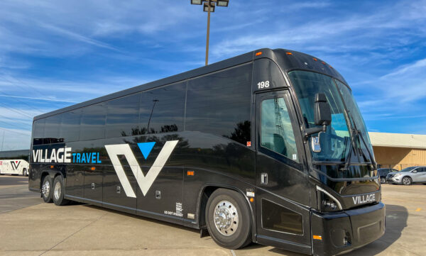 Village Fleet Slaes 2013 Mci J4500 1