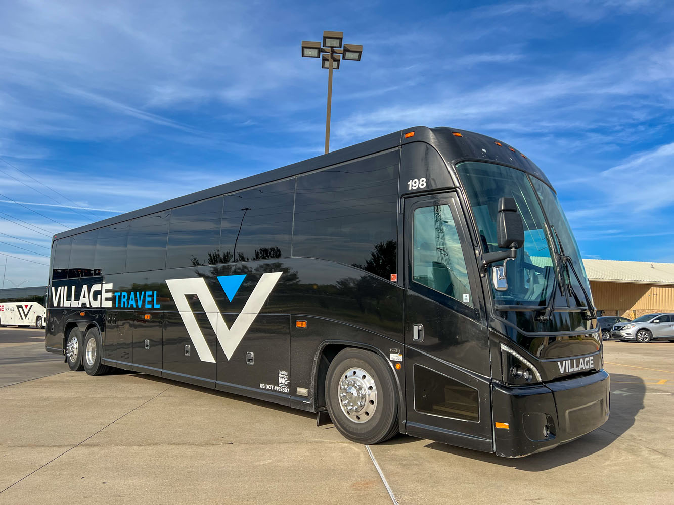 2013 MCI J4500 For Sale