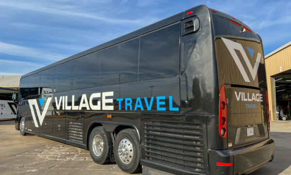 Village Fleet Slaes 2013 Mci J4500 6