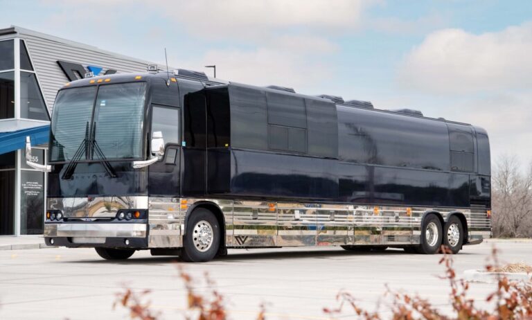 2007 PREVOST XLII
