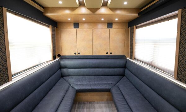 Ditto Entertainer Bus Rear
